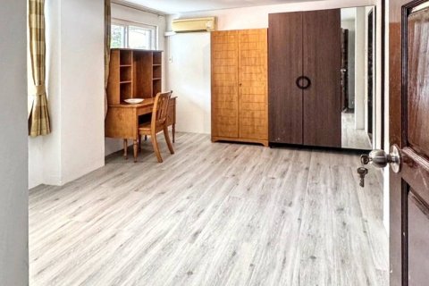 Townhouse in Bangkok, Thailand 4 bedrooms № 132747 - photo 8