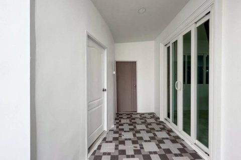 House in Ko Kaeo, Thailand 3 bedrooms № 132904 - photo 9