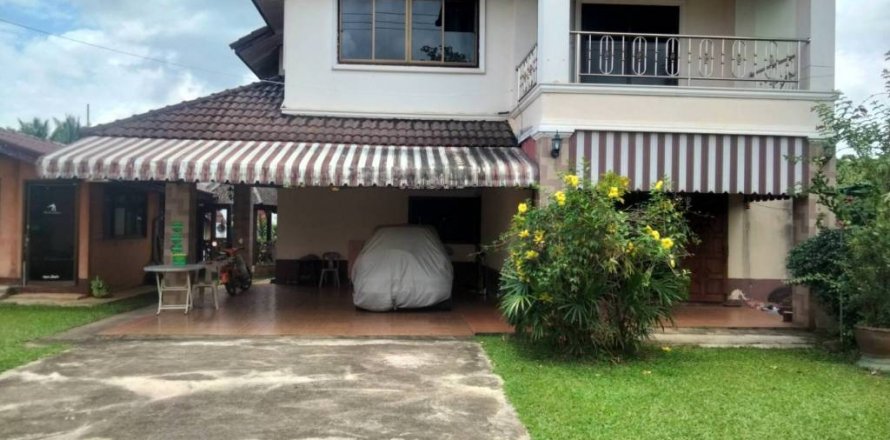 House in Chiang Rai, Thailand 4 bedrooms № 132940