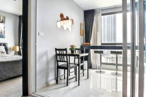 Кондоминиум с 1 спальней в Пхракханонге, Бангкок, Таиланд № 132943 - фото 5