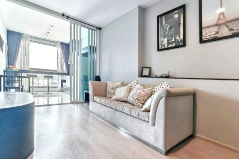 Кондоминиум с 1 спальней в Пхракханонге, Бангкок, Таиланд № 132943 - фото 1