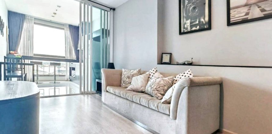 Кондоминиум с 1 спальней в Пхракханонге, Бангкок, Таиланд № 132943