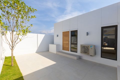 Villa in Bang Tao, Thailand 4 bedrooms № 74283 - photo 17