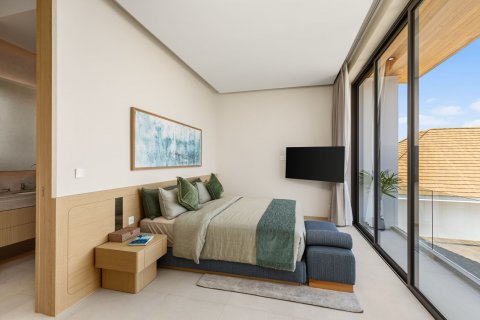 Villa in Bang Tao, Thailand 4 bedrooms № 74283 - photo 13