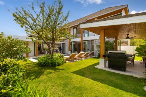 Villa in Bang Tao, Thailand 4 bedrooms № 74283 - photo 8
