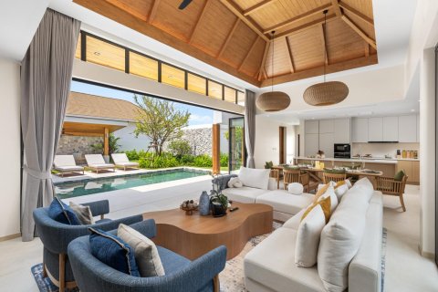 Villa in Bang Tao, Thailand 4 bedrooms № 74283 - photo 24