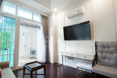 Кондоминиум с 1 спальней в Саттахипе, Таиланд № 132203 - фото 3