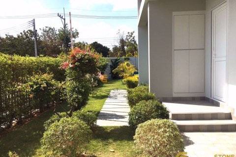 Студия в Чонбури, Таиланд № 132188 - фото 3