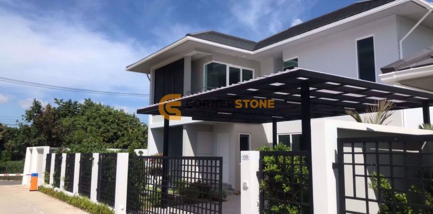 Студия в Чонбури, Таиланд № 132188