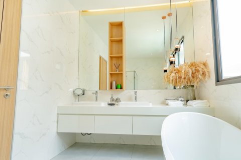 Villa in Pattaya, Thailand 4 bedrooms № 123307 - photo 16