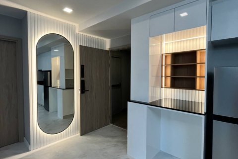 Condo in Din Daeng, Bangkok, Thailand, 2 bedrooms  № 132594 - photo 6