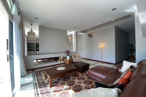 Дом в Чиангмае, Таиланд с 5 спальнями  № 80607 - фото 13