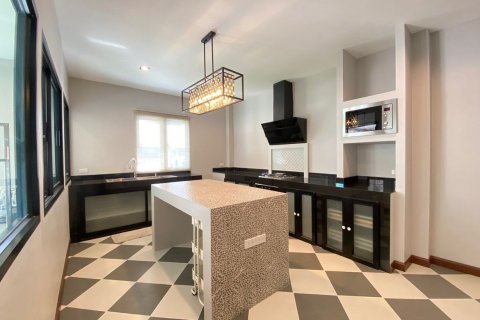 Дом в Чиангмае, Таиланд с 5 спальнями  № 80607 - фото 15