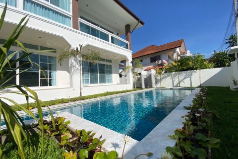 House in Chiang Mai, Thailand 5 bedrooms № 80607 - photo 2