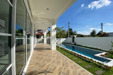 House in Chiang Mai, Thailand 5 bedrooms № 80607 - photo 6