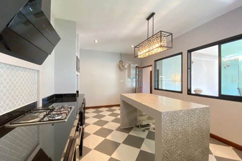 Дом в Чиангмае, Таиланд с 5 спальнями  № 80607 - фото 18