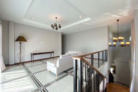 Maison à Chiang Mai, Thaïlande 5 chambres № 80607 - photo 27