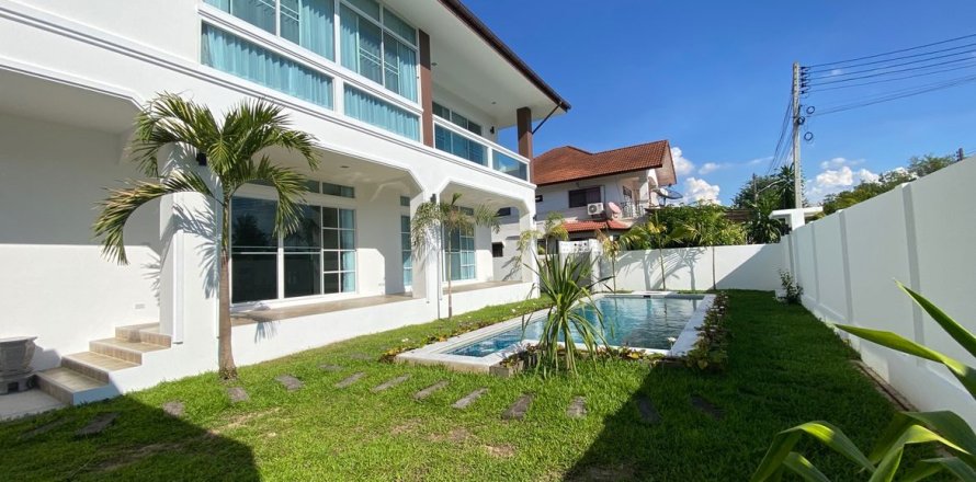 House in Chiang Mai, Thailand 5 bedrooms № 80607