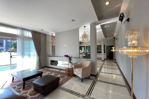 Дом в Чиангмае, Таиланд с 5 спальнями  № 80607 - фото 14