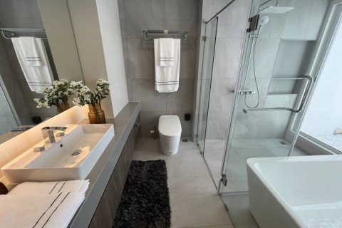 House in Suan Luang, Bangkok, Thailand 4 bedrooms № 104584 - photo 2