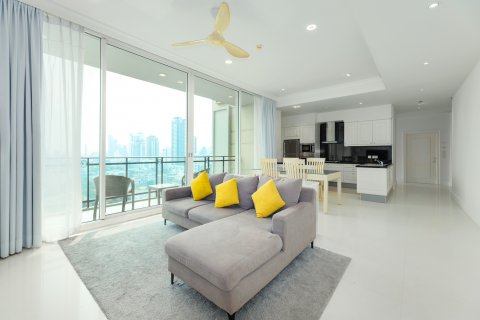 Condo in Watthana, Bangkok, Thailand, 2 bedrooms  № 126566 - photo 2