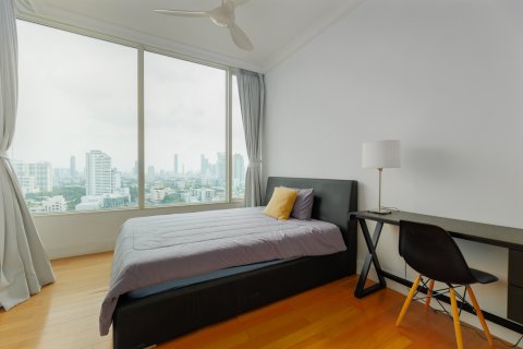 Condo in Watthana, Bangkok, Thailand, 2 bedrooms  № 126566 - photo 6