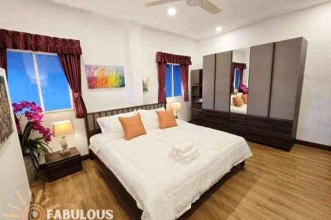 Villa in Kathu, Thailand 4 bedrooms № 124366 - photo 10