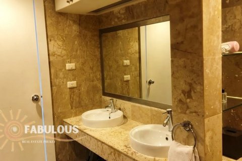 Condo in Wichit, Thailand, 2 bedrooms  № 124363 - photo 11