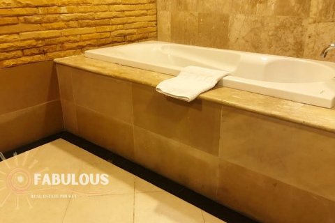 Condo in Wichit, Thailand, 2 bedrooms  № 124363 - photo 9