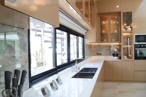 Villa in Pattaya, Thailand 3 bedrooms № 123167 - photo 5