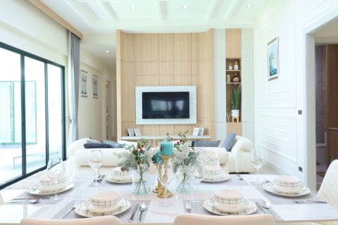 Villa in Pattaya, Thailand 3 bedrooms № 123167 - photo 6