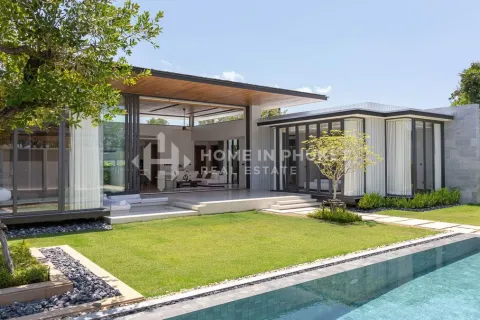 Maison à Chalong, Thaïlande 4 chambres № 131403