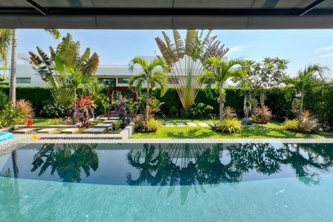 Вилла в Хуа Хине, Таиланд с 5 спальнями  № 121025 - фото 6