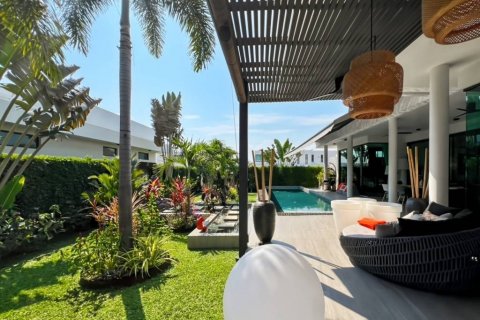 Вилла в Хуа Хине, Таиланд с 5 спальнями  № 121025 - фото 3