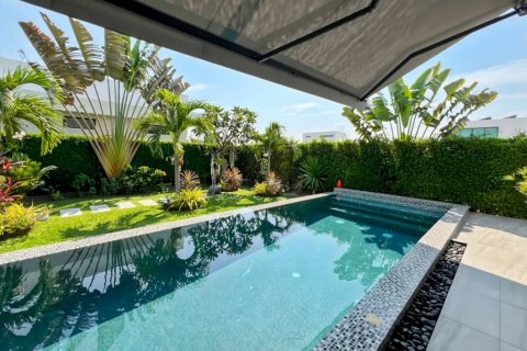 Вилла в Хуа Хине, Таиланд с 5 спальнями  № 121025 - фото 4