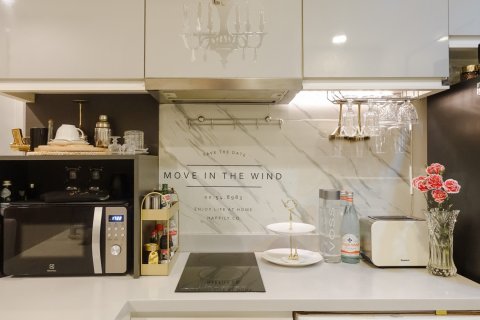 Condo in Phra Khanong, Bangkok, Thailand, 1 bedroom  № 143253 - photo 4