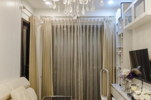 Condo in Phra Khanong, Bangkok, Thailand, 1 bedroom  № 143253 - photo 3