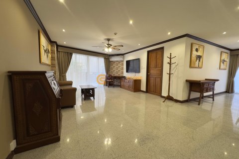 Studio dans le Condo sur Jomtien Beach, Pattaya, Thaïlande  № 124126