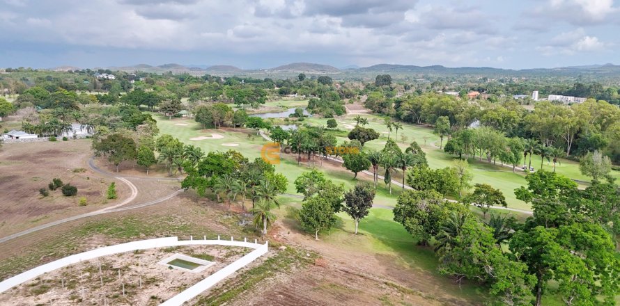 Terrain à Chonburi, Thaïlande № 124124