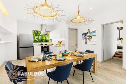 Villa in Rawai, Thailand 4 bedrooms № 124323 - photo 22