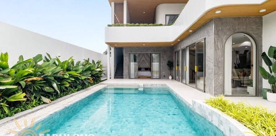 Villa in Phuket, Thailand 4 bedrooms № 124326