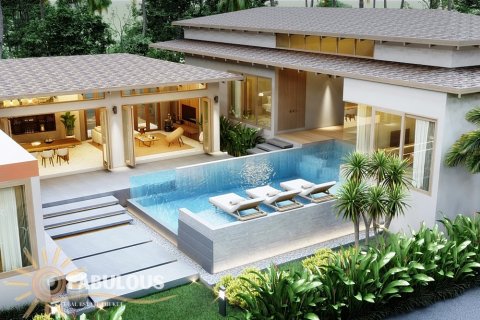 Villa in Phuket, Thailand 4 bedrooms № 124325 - photo 1