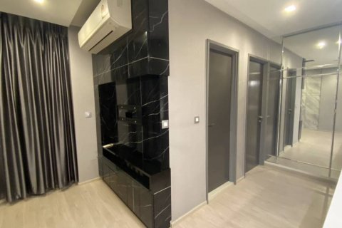 Condo in Bangkok, Thailand, 2 bedrooms  № 86557 - photo 3