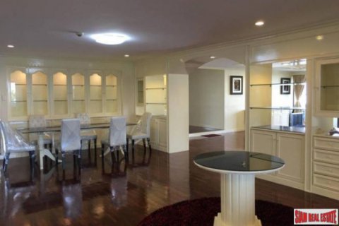 Квартира в Бангкоке, Таиланд с 5 спальнями  № 125640 - фото 10