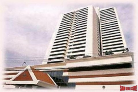 Квартира в Бангкоке, Таиланд с 5 спальнями  № 125640 - фото 12