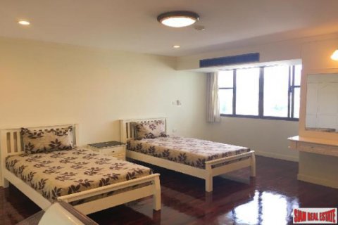 Квартира в Бангкоке, Таиланд с 5 спальнями  № 125640 - фото 21