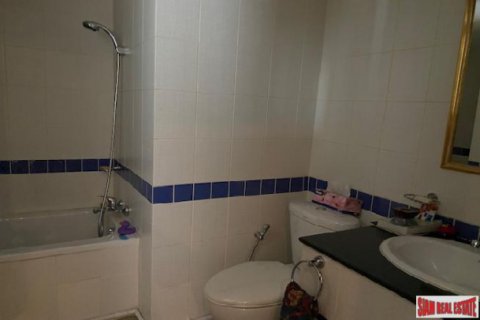 Apartment in Bangkok, Thailand 3 bedrooms № 125638 - photo 10