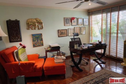 Apartment in Bangkok, Thailand 3 bedrooms № 125638 - photo 8