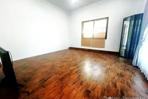 House in Pattaya, Thailand 3 bedrooms № 124185 - photo 17