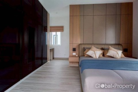 Дом в Паттайе, Таиланд с 5 спальнями  № 124182 - фото 16